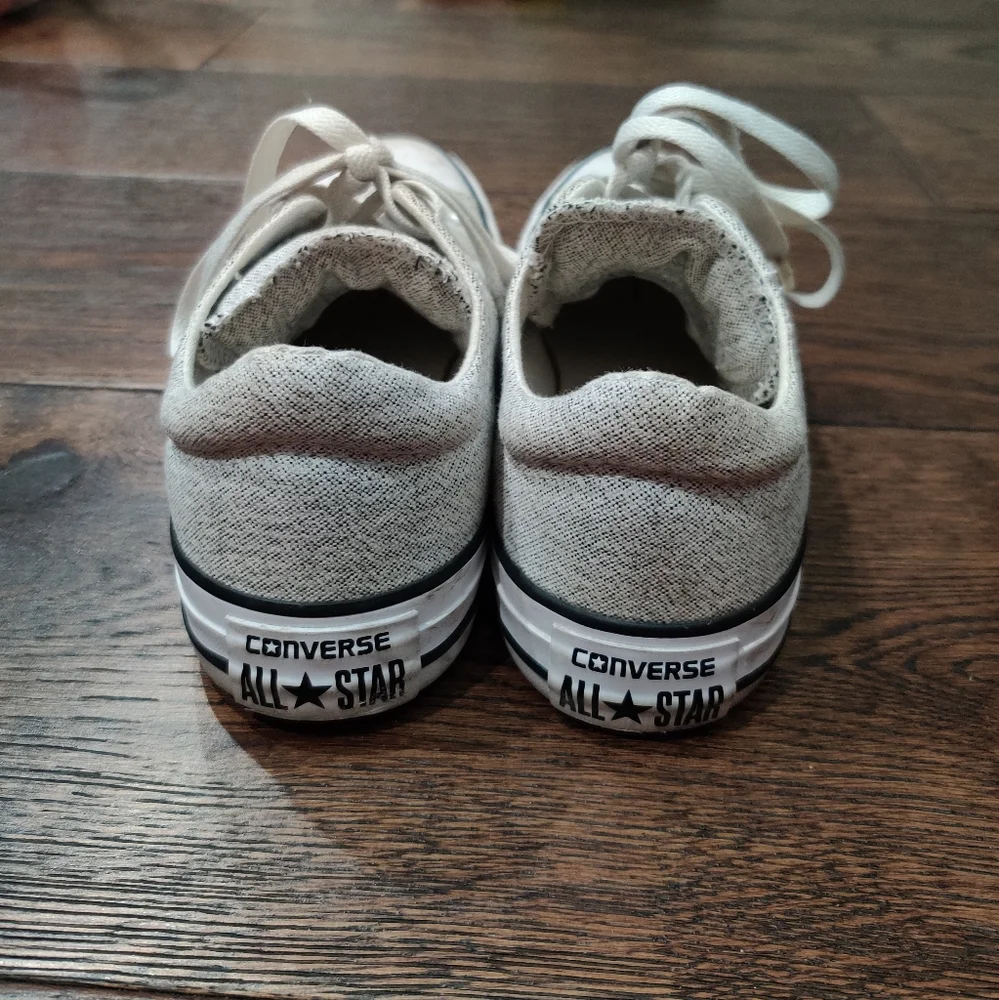 Converse - Picture 3 of 4